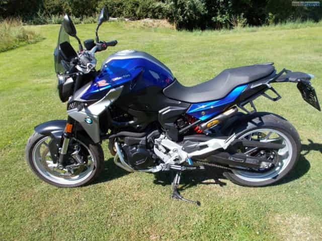 BMW F 900 R