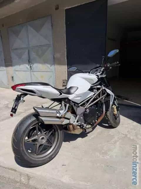 MV Agusta Brutale 990R