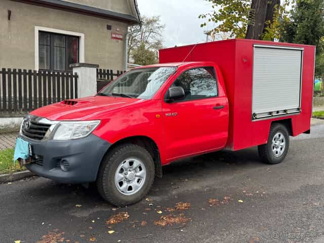 Toyota Hilux 2,5 tdi 106kw 2012 Top Stav