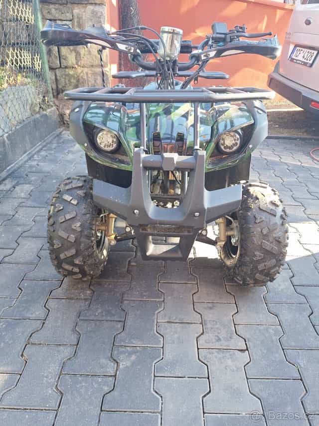 Dětská čtyřkolka