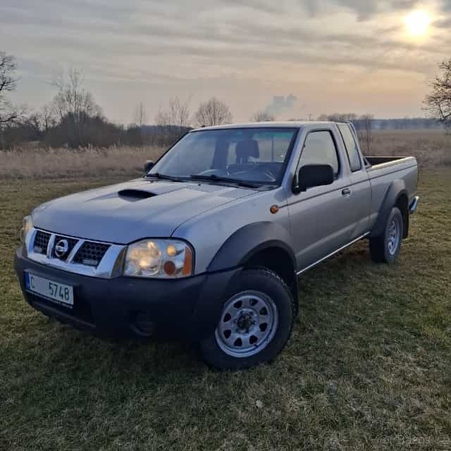 Nissan navara d22 r.v2004 najeto112tkm