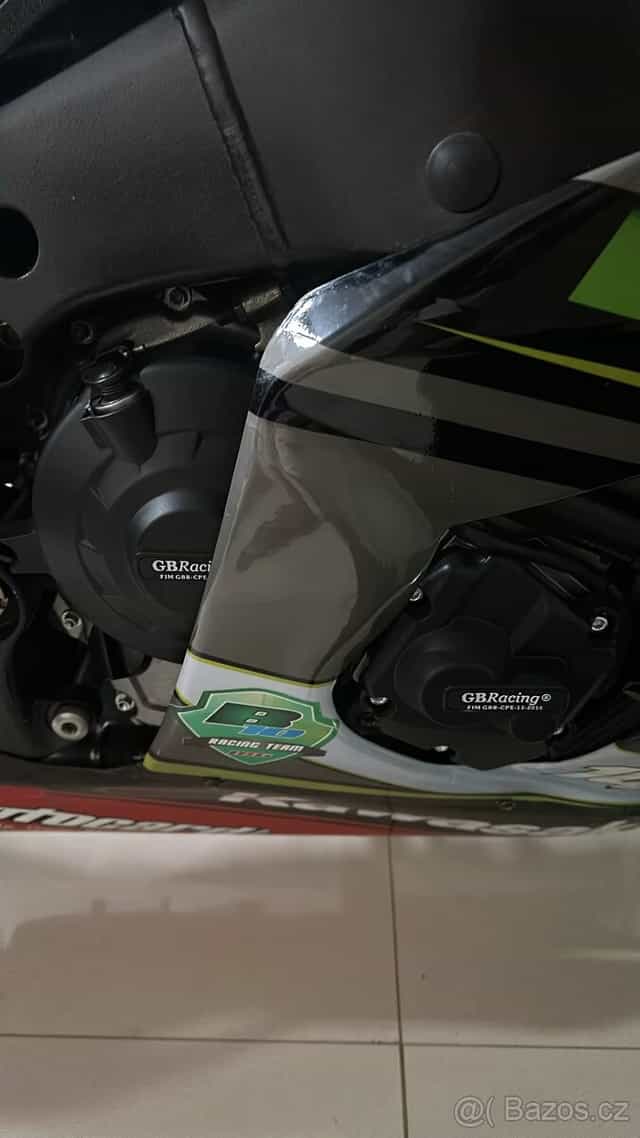 Prodám Sadu Krytu motoru pro motocykl KAWASAKI Ninja ZX-10R