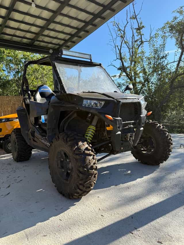 Polaris RZR