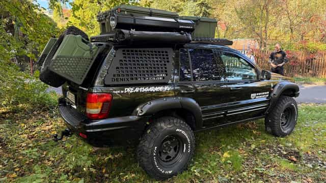 Offroad sprchový kout / zástěna na auto