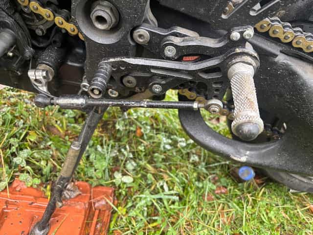 Prepakovani ARP a quickshifter na Kawasaki Zx10R Ninja 06-07