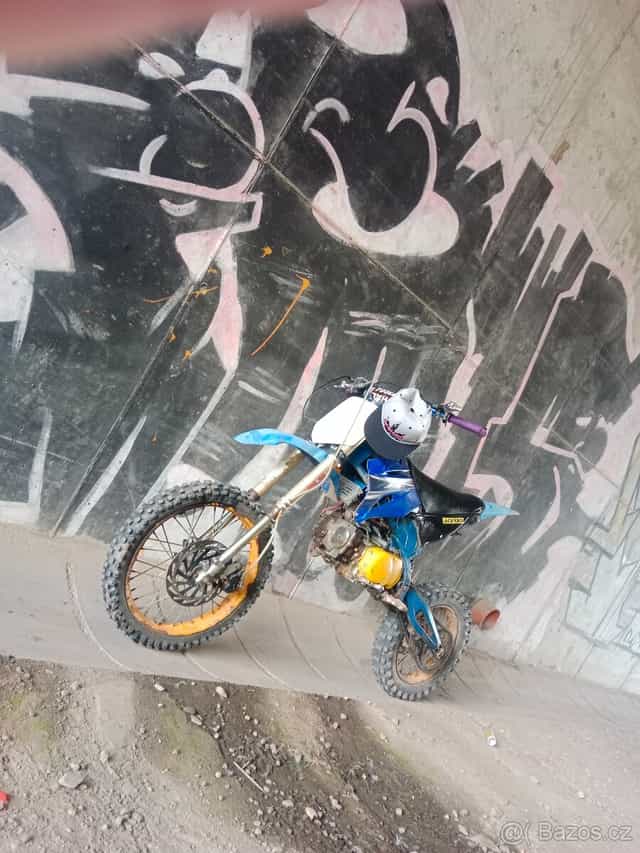 Dirt bike