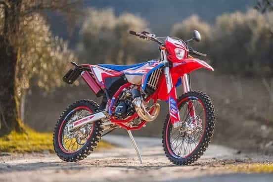 Koupím enduro motorku o objemu 50ccm
