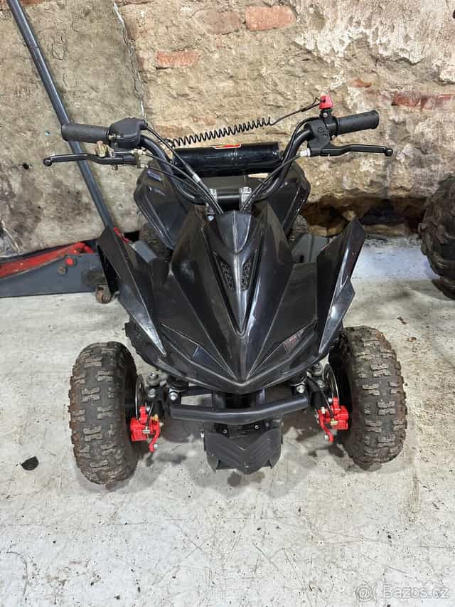 Dětská čtyřkolka