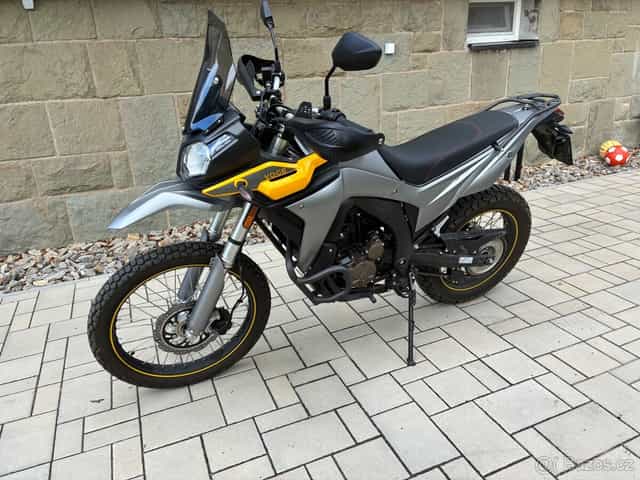 VOGE 300 Rally – málo ježděná