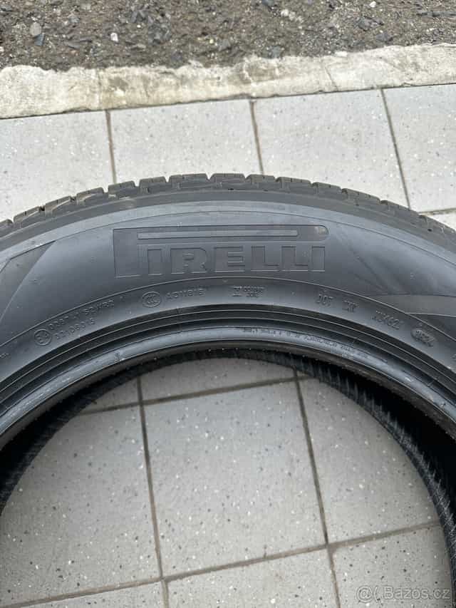 Pirelli Scorpion Zero 255/60R20 Allseason