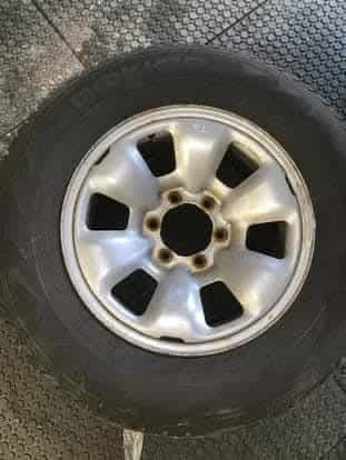 K: koupim r17 toyota land cruiser