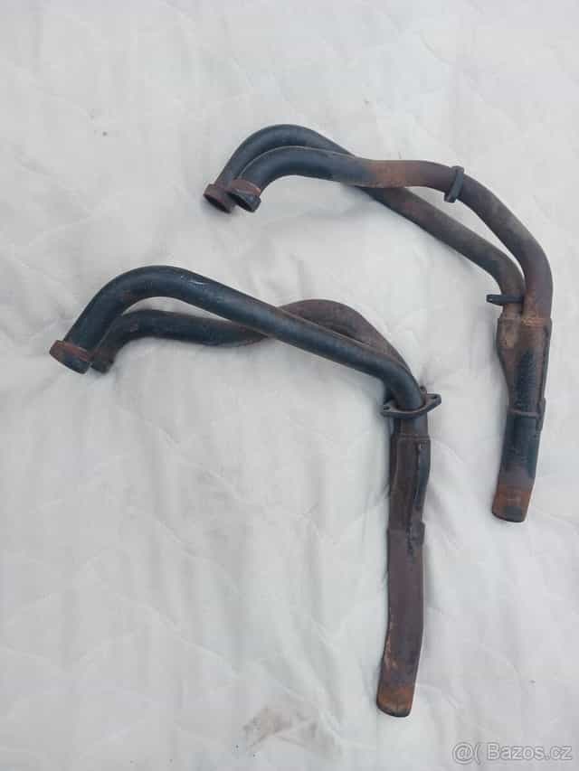 Přední svody na Suzuki GSX 750 RW