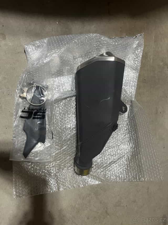 Výfuk z900 originál