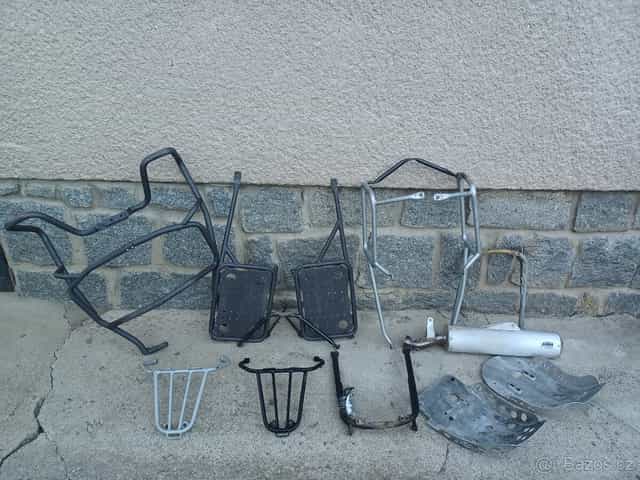 KTM LC4 640 - 620 NOSIČE BOČNÍ, PAADÁKY, KRYT MOTORU