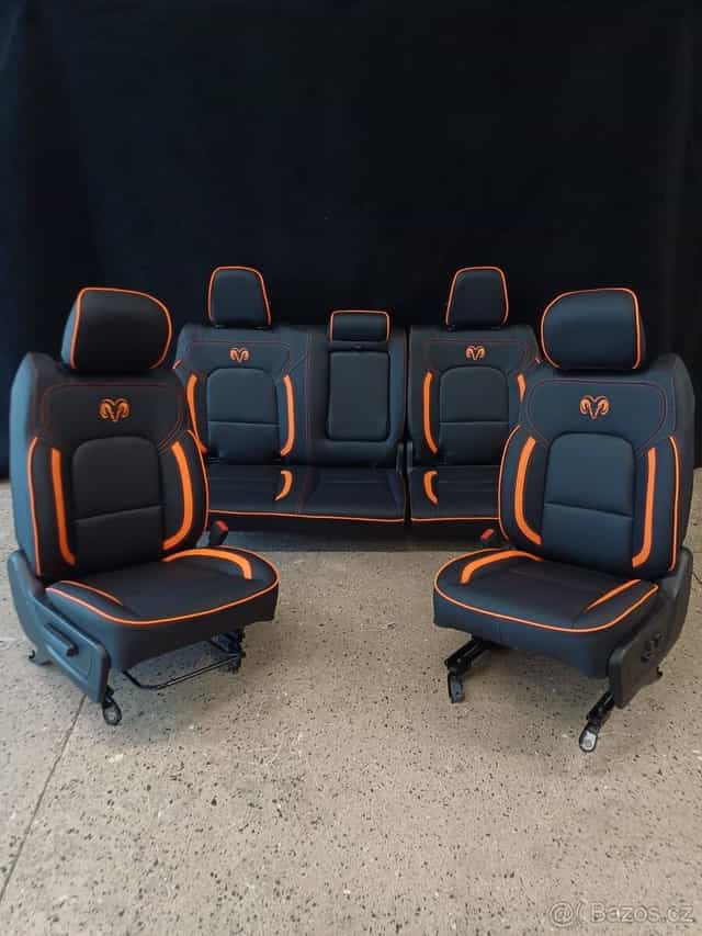 Prodáváme nové potahy sedadel pro Evropu a USA.