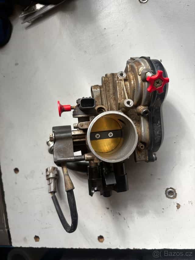 Škrtící klapka KTM SXF 2013-2015