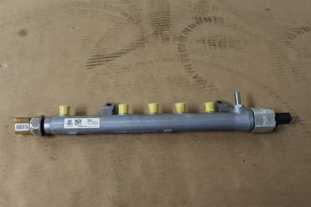 Rozdělovače paliva(rail lišta, rampa) 03l130089 xxx