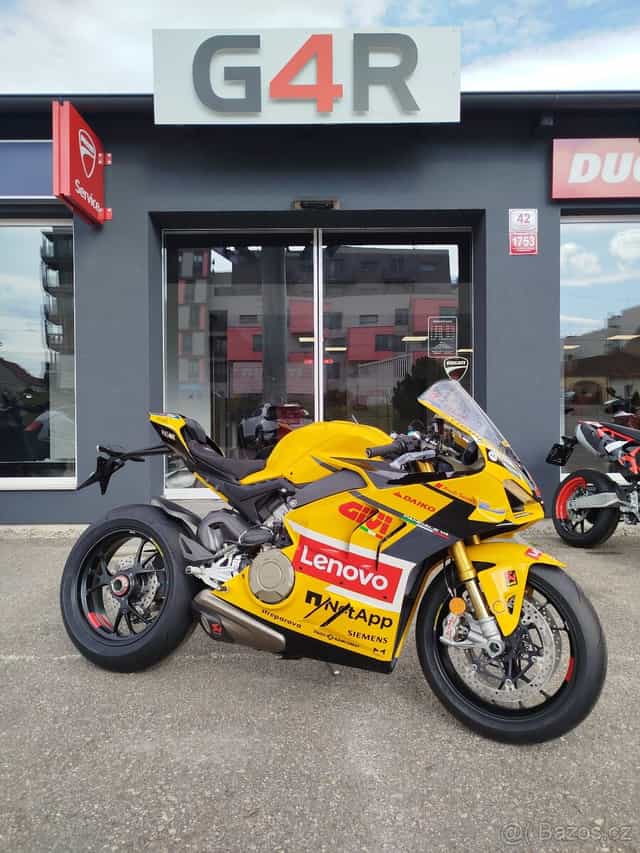 Ducati Panigale V4 BAGNAIA 2023 WORLD CHAMPION REPLICA, AKCE