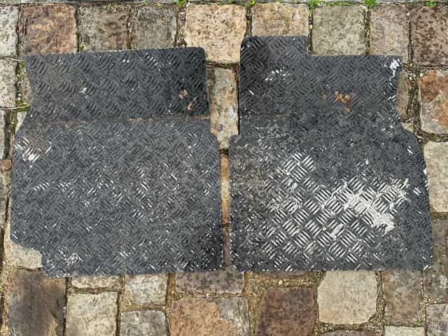 Hliníkový “koberec” Land Rover Defender