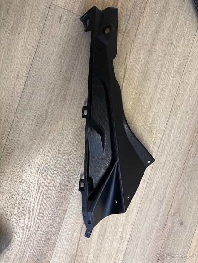 BMW S1000RR 2012 boční vrchní kapotáže pravá