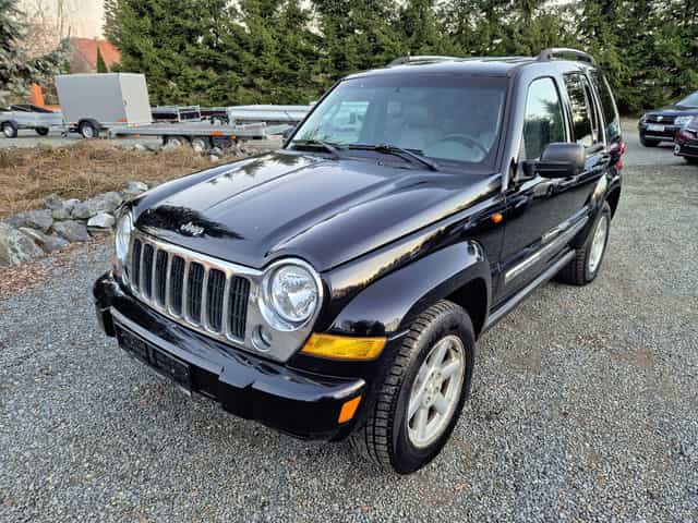 Jeep Cherokee 2.8 CRD Limited 4x4 /automat/ tažné 3,5t