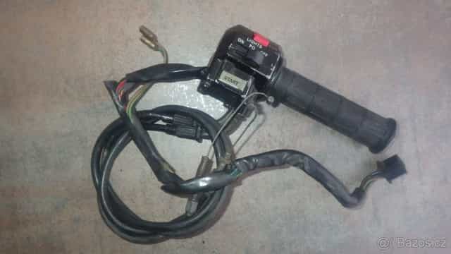 Přepínače na Yamaha FZR 600 3HE
