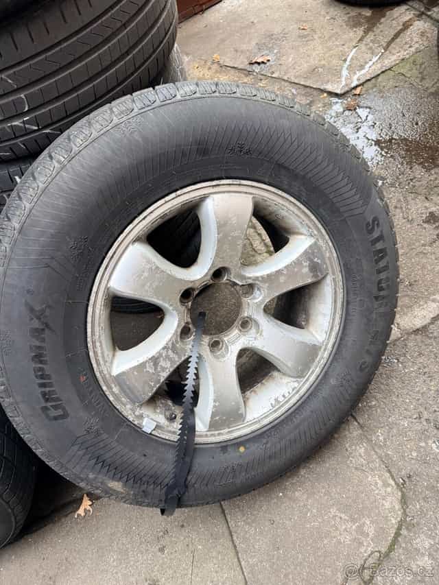 Toyota land cruiser alu kola