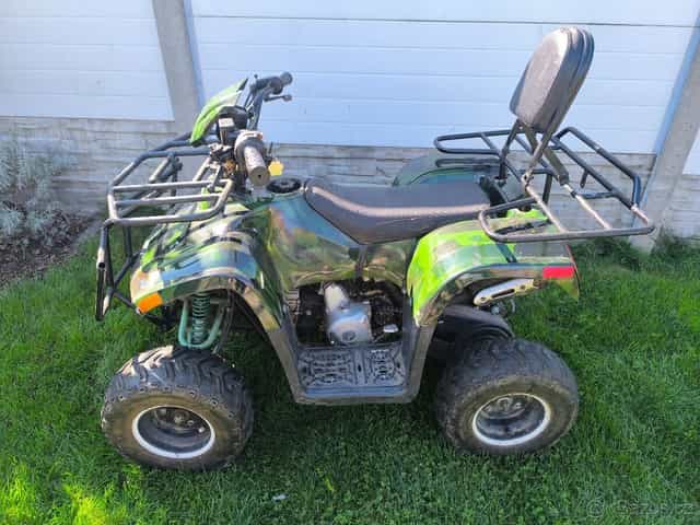 dětská čtyřkolka 110-benzín