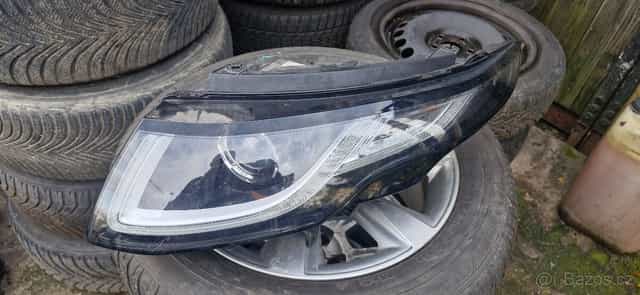 Leve predni svetlo range rover evoque