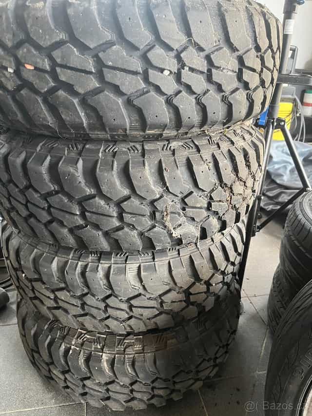 Offroad gumy 215/75 r15