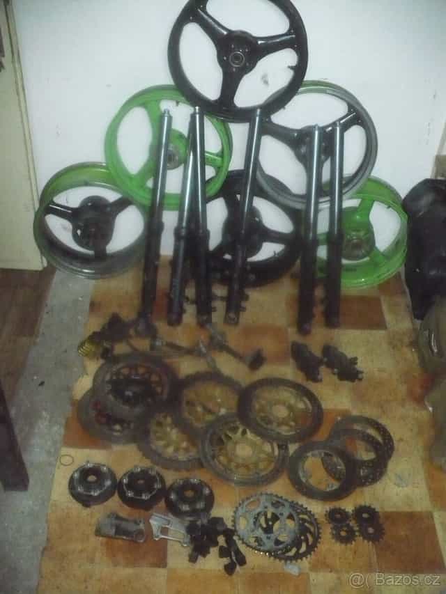 kawasaki ZX 6 R/636 r.98- 02-díly z více moto