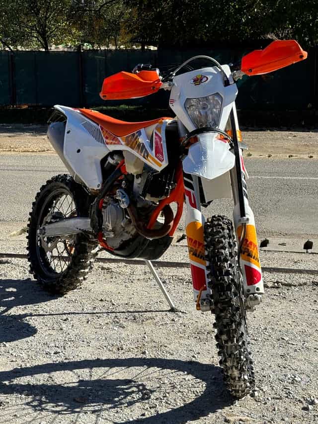 Prodám KTM EXC F 350 sixdays 2017