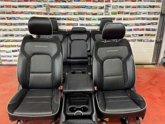 Kožená sedadla Dodge RAM 1500 5. generace 2019-2024 - LARAMI