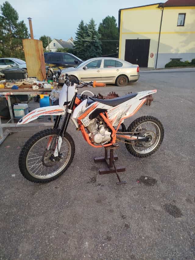 Prodám ultimate racing 250ccm