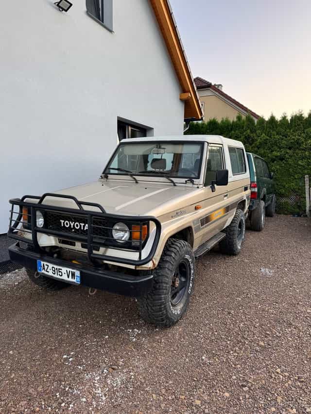 Toyota land cruiser 73 2.4 td 63kw