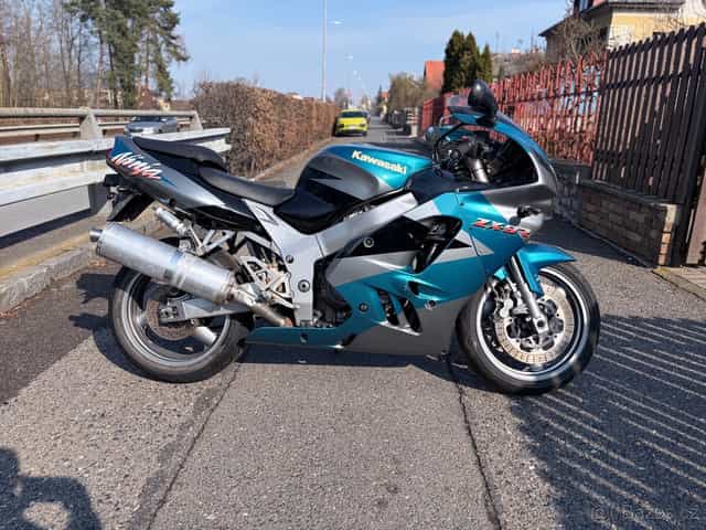 Kawasaki zx9r
