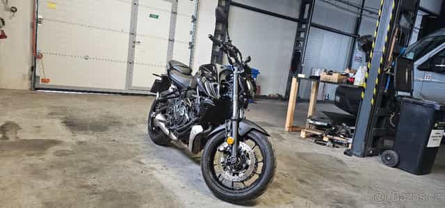 Yamaha MT-07 Pure Black - odpočet DPH