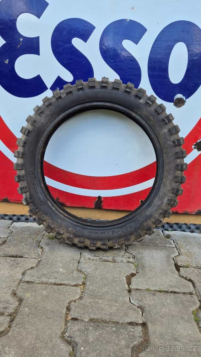 Cross pneumatika (drapák)