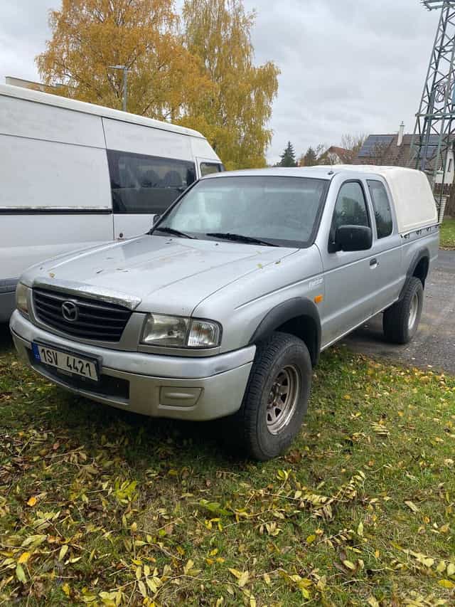 Mazda b2500 2,5td fighter po STK rok 2004