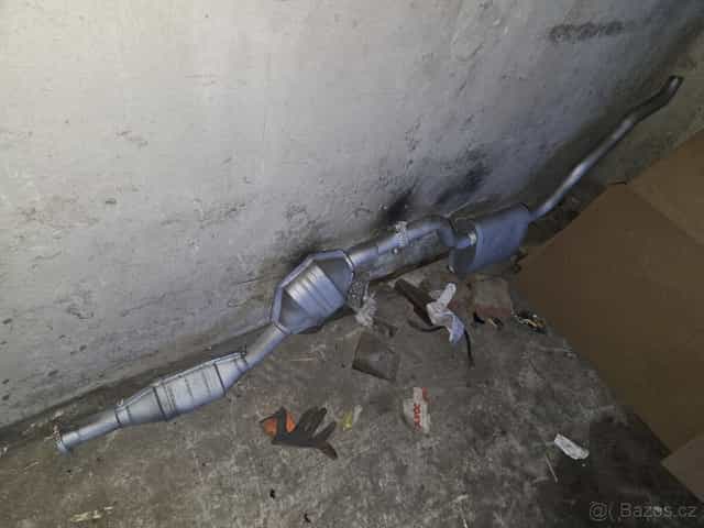 Ford Sierra - výfuk, volat