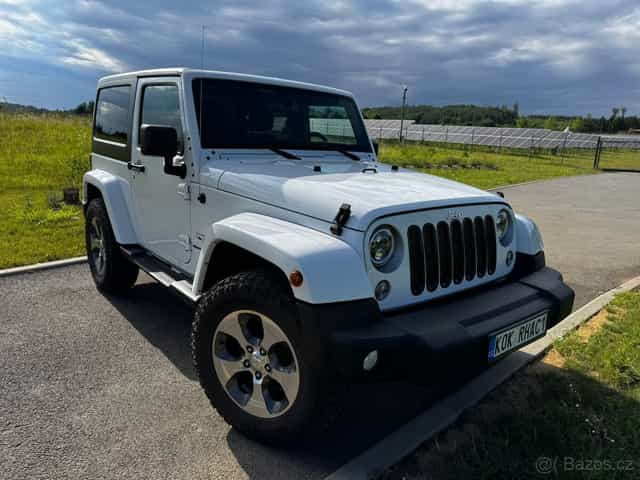 JEEP WRANGLER SAHARA 2.8 nafta, rok 2019