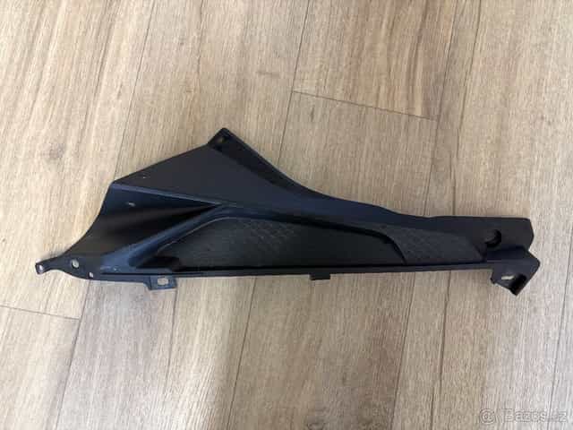 BMW S1000RR 2012 boční vrchní kapotáže levá