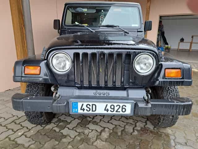 JEEP WRANGLER 2,5 , Rok 1999, 99700km