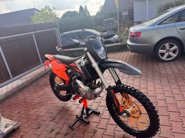 KTM 300 2t