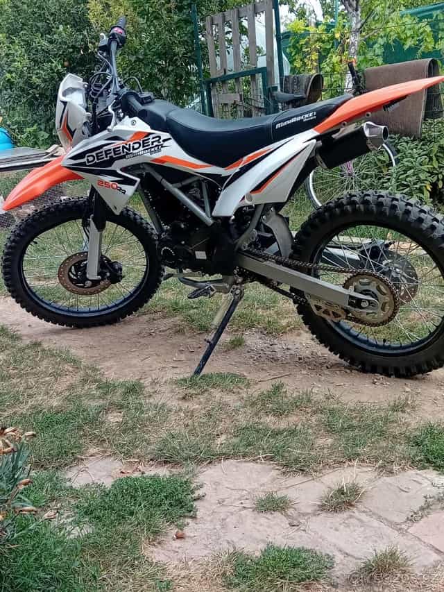 Defende rr 250ccm
