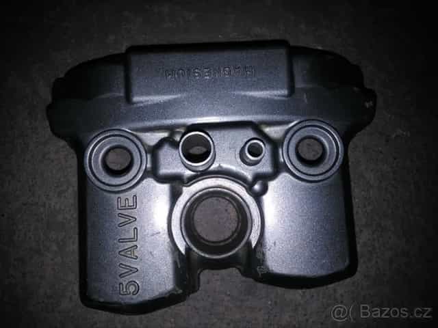 Yamaha WR400 rok 1999 ventilové víko