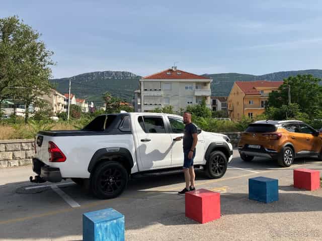 Elektrická roleta Toyota Hilux