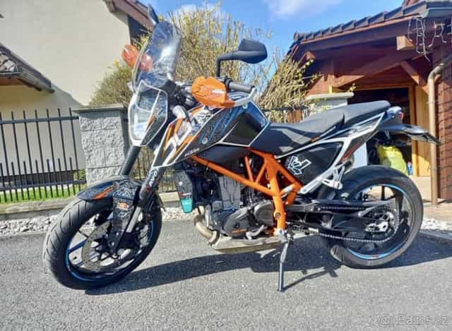 KTM DUKE 690 - ROK BAGAROS