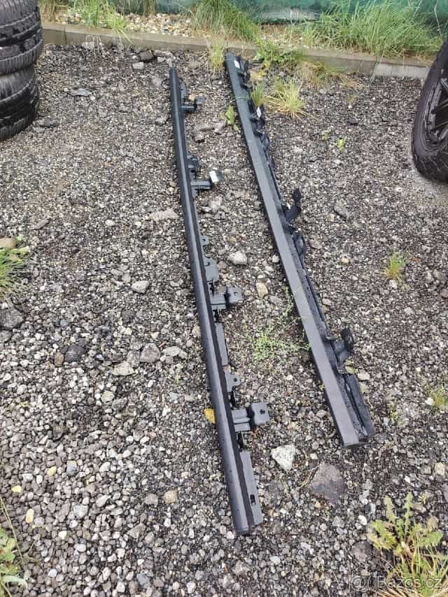 Nášlapy Jeep Rubikon JT, Gladiator