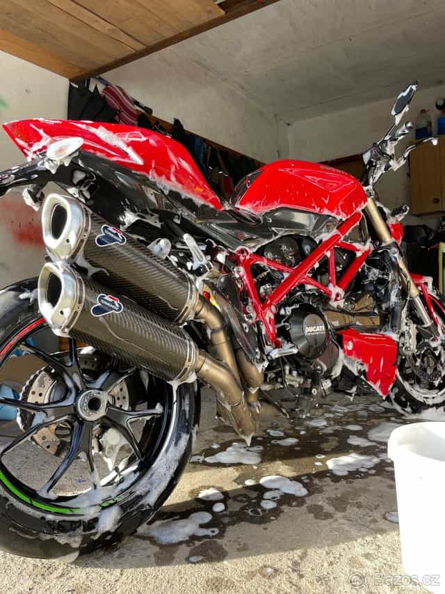 Ducati streetfighter 848